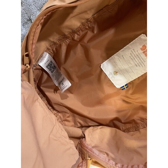 Fjallraven Kanken Classic 16L Backpack Peach Sand 23510 Logo Patch Bag Vinylon F main image 9